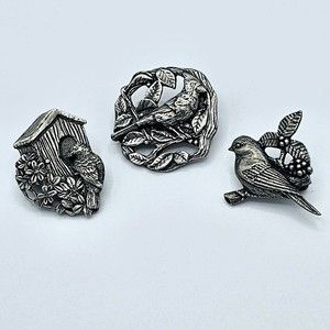 Birds & Blooms Brooch Limited Edition Pewter Bird House Nest Robin Animal Pin